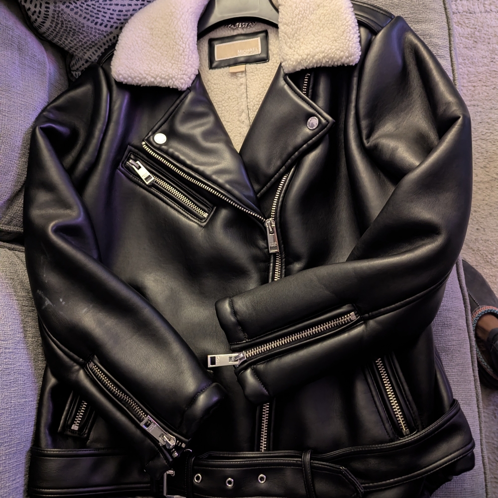 MICHAEL Michael Kors Black Leather Jacket with White Collar - Picture 4 of 6